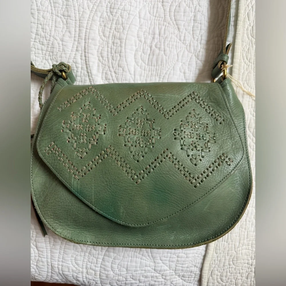 Isabella Fiore crossbody saddle bag, Josephine Shoulder sage - Picture 3 of 8
